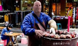 娱乐吃瓜酱摆摊视频,揭秘网红美食背后的故事