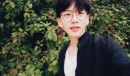 抖音娱乐圈吃瓜真假,真假难辨，揭秘明星幕后真相